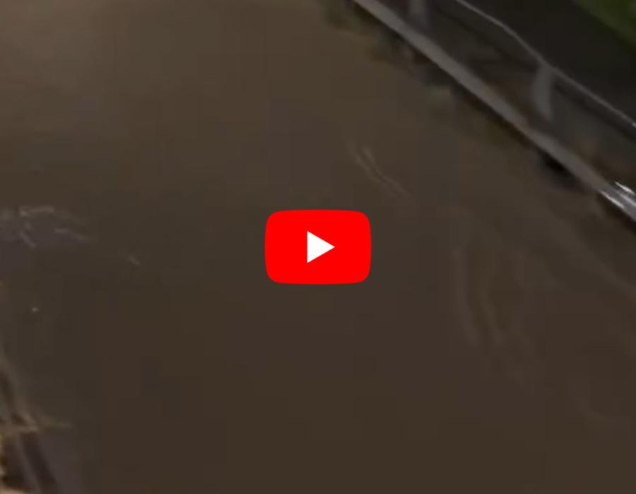 Meteo: Maltempo a Como, valanga di detriti tra Sopravilla e Capovico, il Video