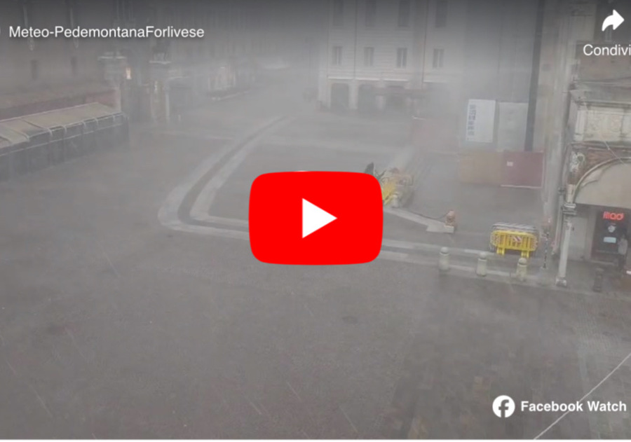 Meteo: intenso Nubifragio a Ferrara, pioggia e vento in città, il video