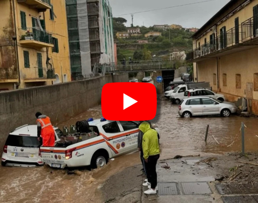 Meteo Cronaca Video: Livorno, nubifragio si abbatte sull'Isola d'Elba, auto trascinate via