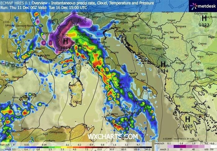 Ciclone in formazione sui nostri mari, tornano piogge, temporali e pure la neve (indicata in rosa)