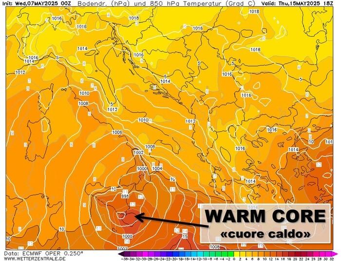 Schema del TLC: cuore caldo (area colorata in arancione scuro) al centro del ciclone