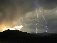 Meteo Prossime Ore: ancora temporali al Nord, mentre domina l'anticiclone al Centro-Sud
