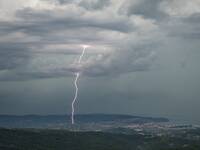 13/05/2026 - Meteo: Prossime ore, cieli grigi su tante regioni, ma anche rovesci e temporali al Centro-Sud
