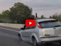 Auto percorre 14 km senza due ruote, conducente ubriaca fermata; il Video