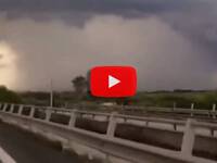 Meteo Diretta: Taranto, improvviso Downburst sulla Città, Pioggia forte e Vento, il video