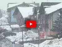Meteo: Passo del Tonale sotto una spettacolare...