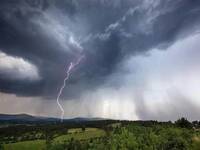 Meteo: Prossime Ore, possibili forti Temporali con Grandine; le zone colpite