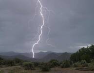 Meteo: tra poche ore scoppieranno forti...