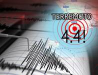 Campi Flegrei: Terremoto magnitudo 4.4, gente in strada. Scossa più forte da 40 anni